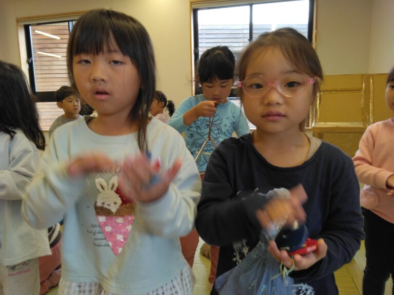 4歳児 いるかチーム「音が響くって、楽しい!」