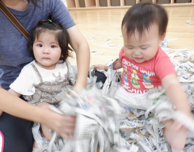 ふわふわ新聞紙