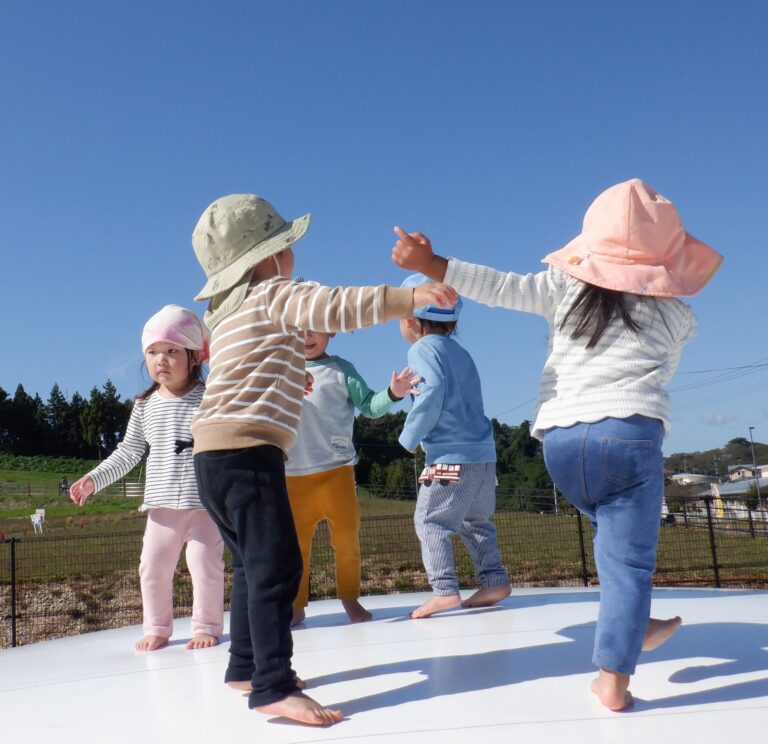 待ちに待ったバスに乗って