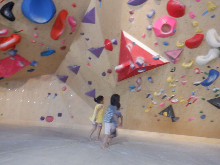 「今日はボルダリングの日でしょ！」