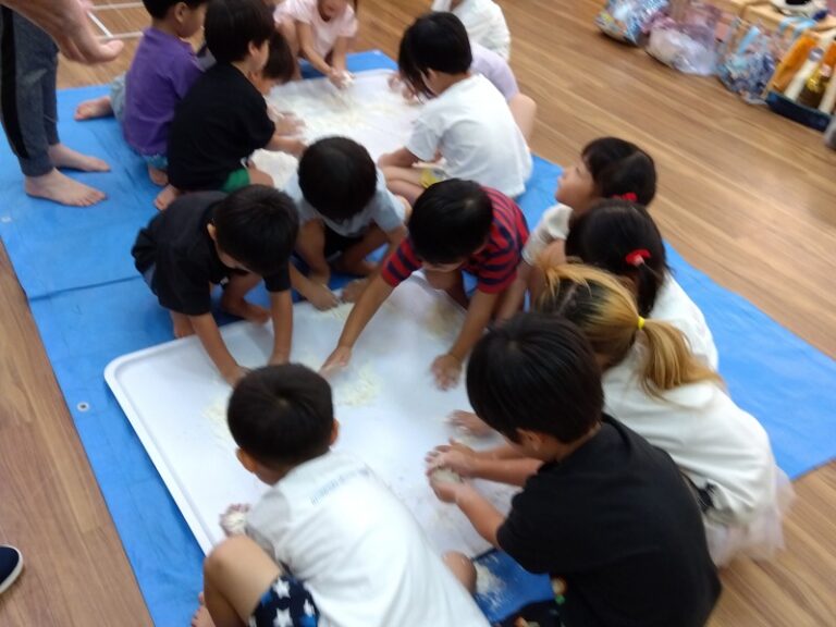 小麦粉粘土あそび