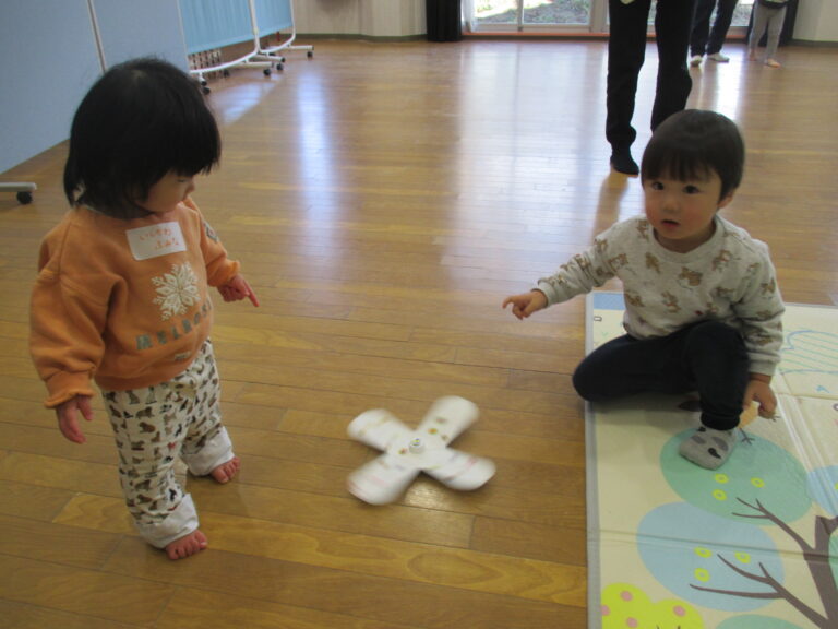 のびのびくじら1月