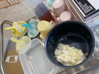 うみ組のおにぎり作り