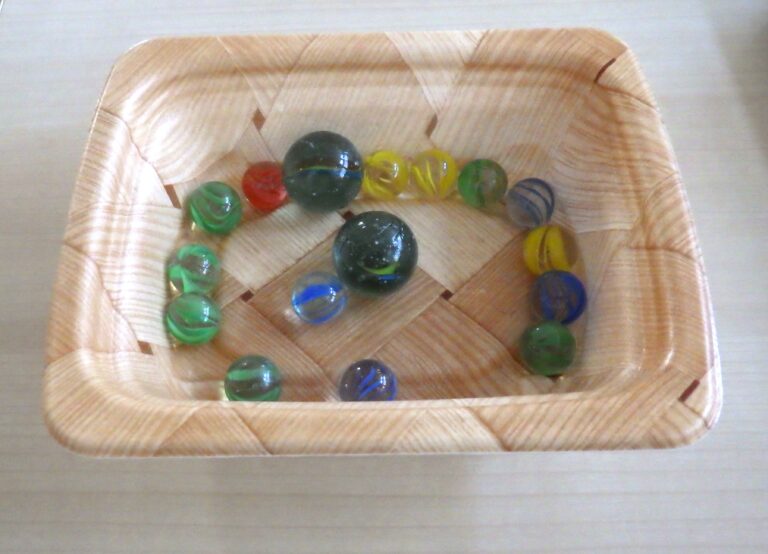 ビー玉ころころ～♪