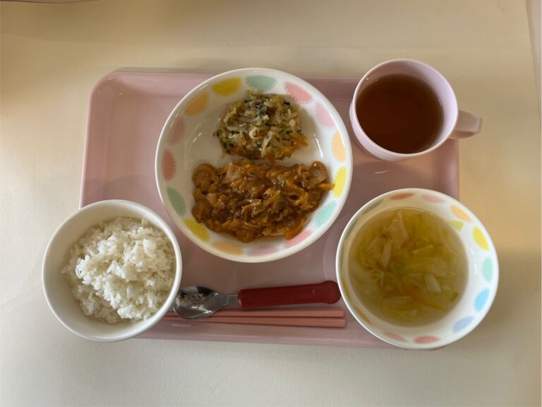 2025年4月30日　　給食