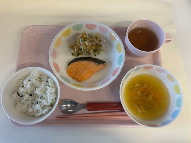 2025年4月22日　　給食