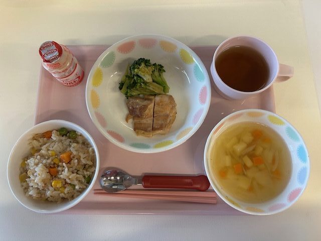 2025年4月28日　　　誕生日会メニュー