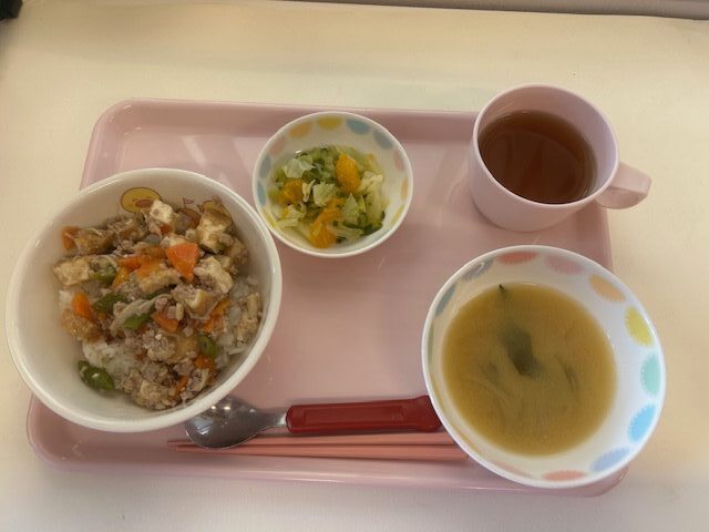 2025年11月10日（月）　　給食