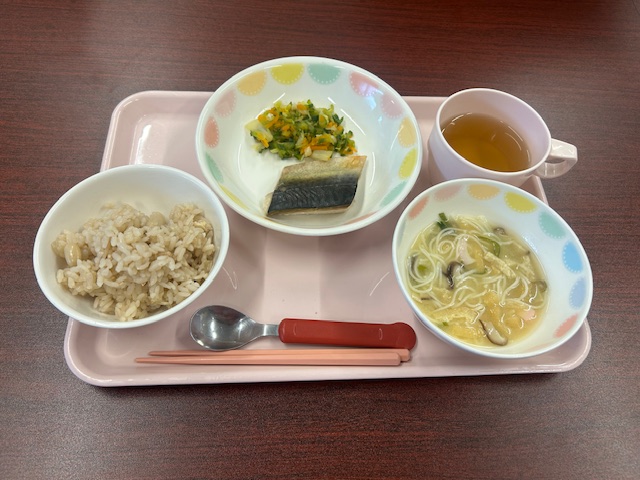 2026年4月17日（金）食育献立（奈良県郷土料理）