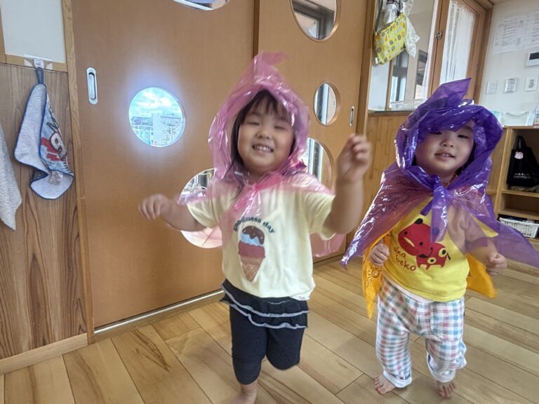 あめの日お外であそぼう！〜準備編〜(にじ組　2歳児)