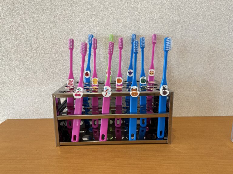 おいしく食べた後には　　～ゆき組（３歳児）～