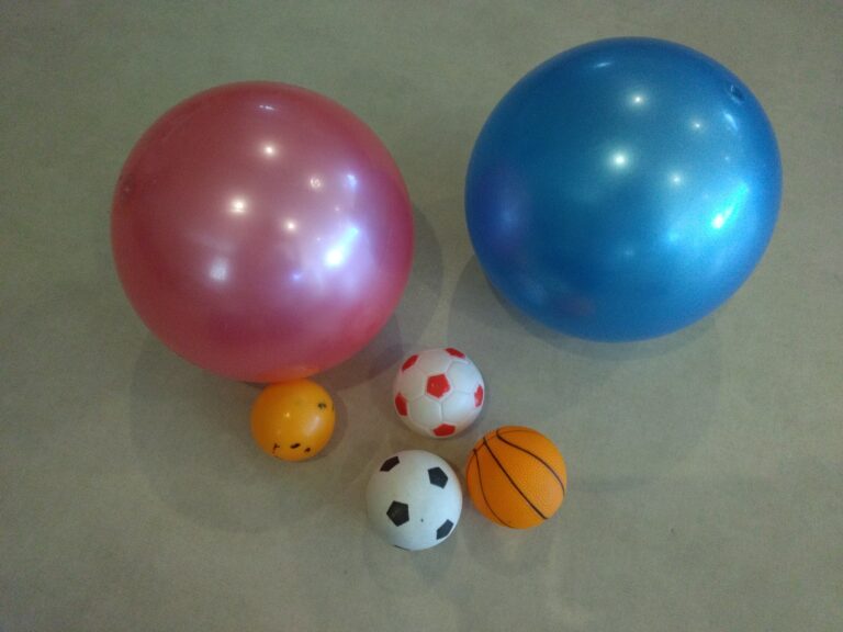 投げて、蹴って、転がして🥎