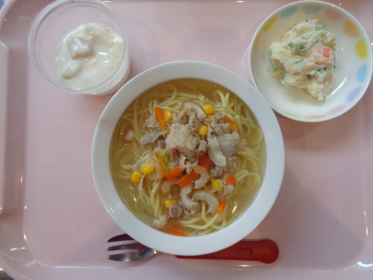 2025年3月26日　　給食