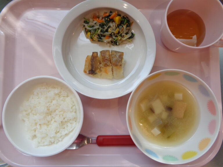 ８月 25日（月）