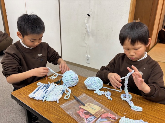 毛糸遊び🧶
