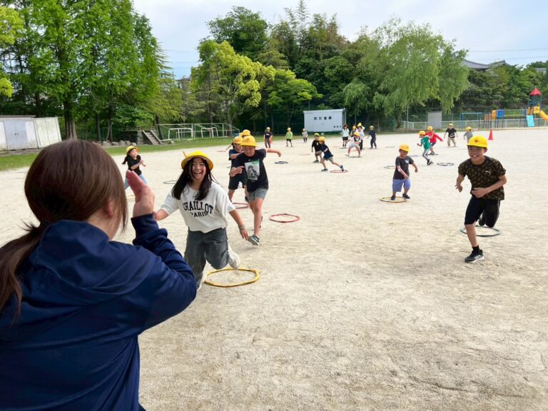 みんな遊び「陣取りだるまさんがころんだ」