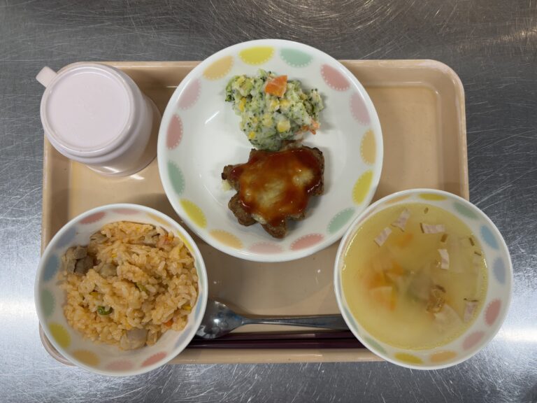 12/23　今日の給食（クリスマス会メニュー）