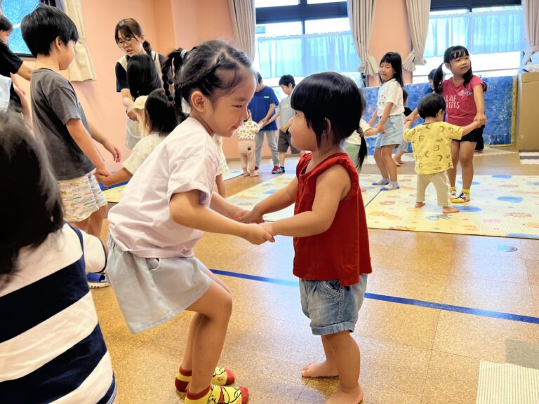 【うみ・だいち・くじら】一緒にダンス♪