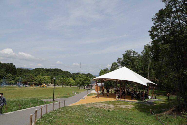 お家の人と一緒に、走って跳んで汗かいて…【3・4・5歳児】