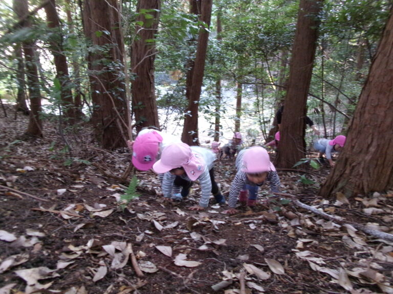 ガラガラがらんざん♪【2歳児 あめチーム】