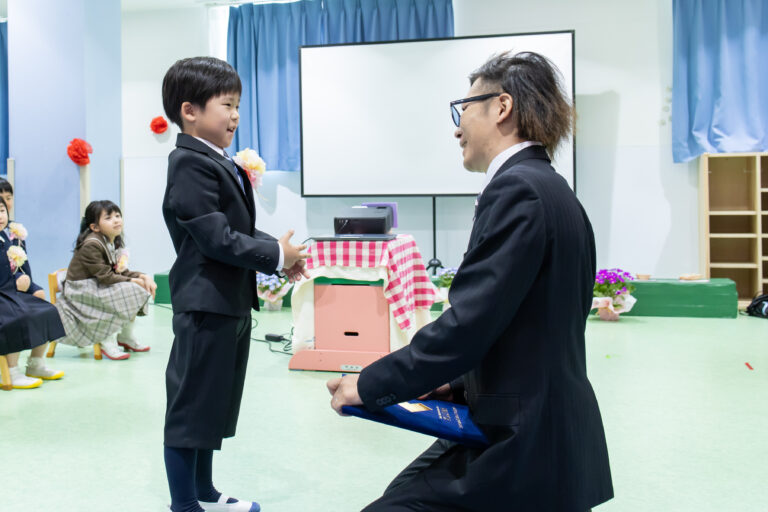 おめでたい、でもさみしいような・・・【5歳児 くじらチーム】