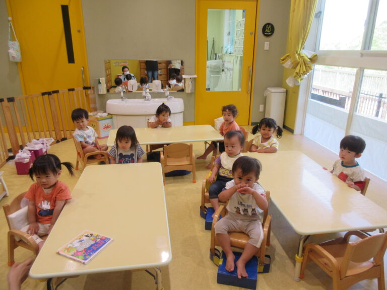 ♪はじまるよったら はじまるよ～！♪【1歳児 だいちチーム】