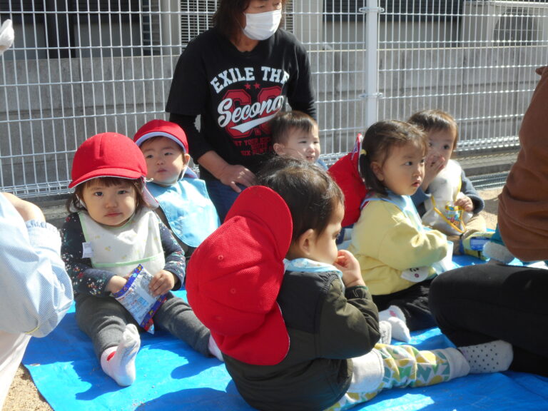 ミニ遠足に行ってきたよ【0歳児 うみチーム】