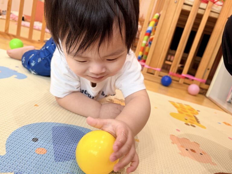 なんだこれ？【0歳児 うみチーム】