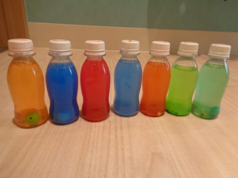 フリフリ♪何ができるかな？(０,１歳児　うみ,だいち組)