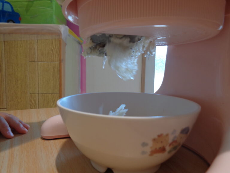 冷たくて美味しいね🍧(1歳児 だいち組)