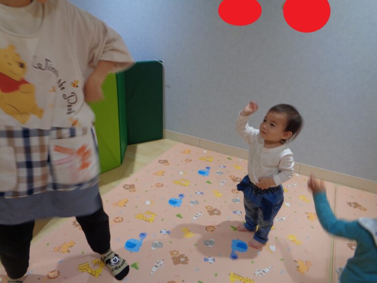 Let’s Dancing♪(０歳児　うみぐみ)