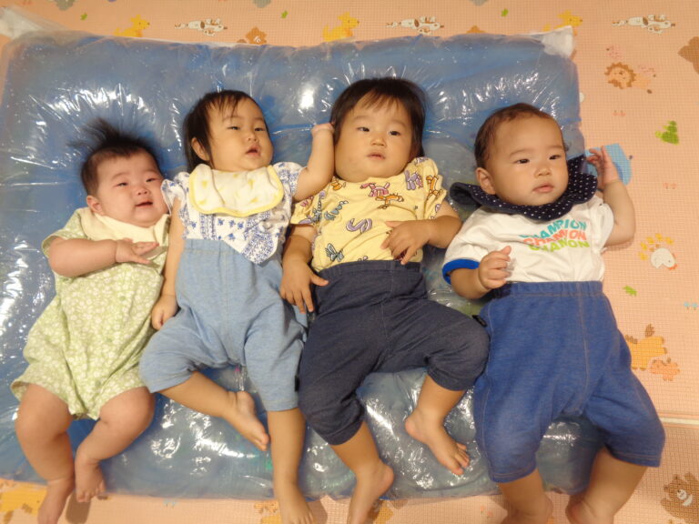 ドキドキのはじめまして（０歳児　うみ組）