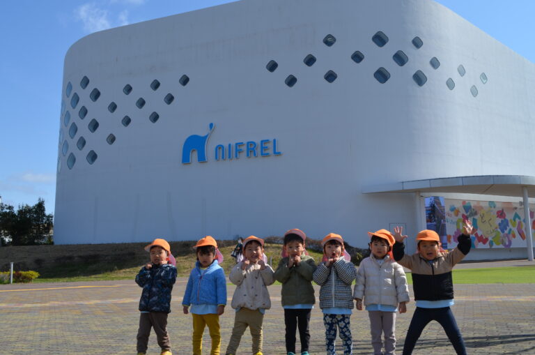 わくわくなバス時間🚌🎶②（2歳児　あめぐみ）