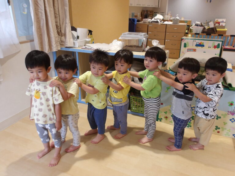 これもできるの!?(2歳児 あめ組)