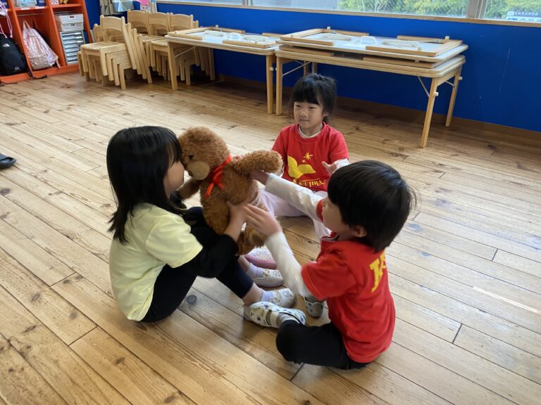 5歳児　くじら組　遠足ごっこ