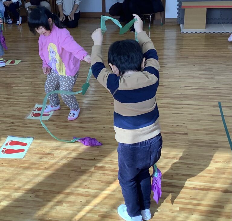 うんとこしょ♪どっこいしょ♪