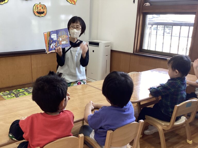 おはなし、おはなし♪（にじチーム）