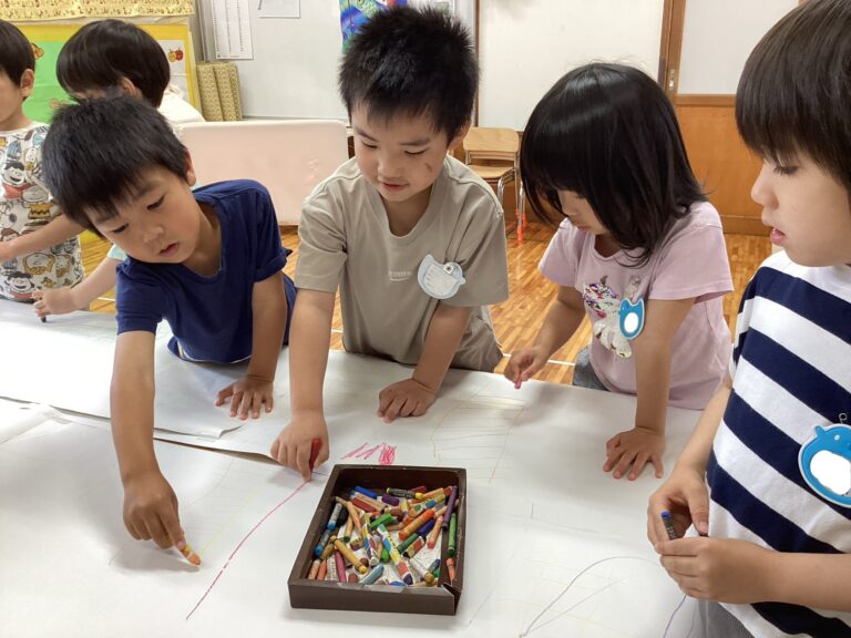 おえかきで…（あおくじらチーム）