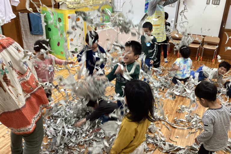 新聞であそんだよ📰（あおくじらチーム）