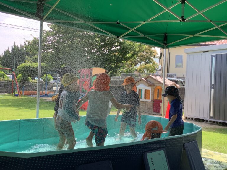 びしゃびしゃー！（あおくじらチーム）