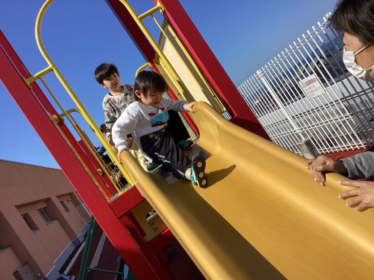 おもちゃいっぱい！　　　　　（年中・年少児）