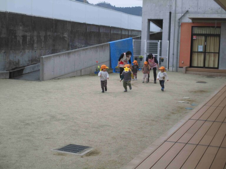 よ～い、どん！！　（２歳児）