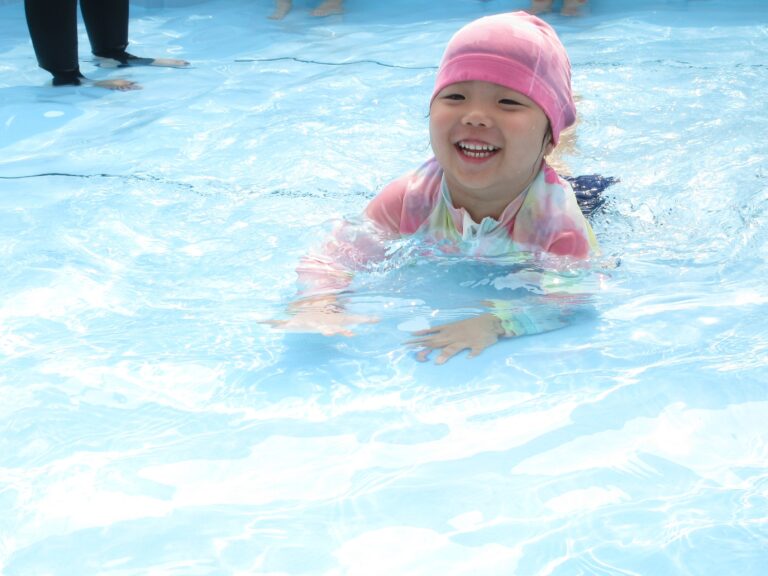 初めての大プール🏊(３歳児)