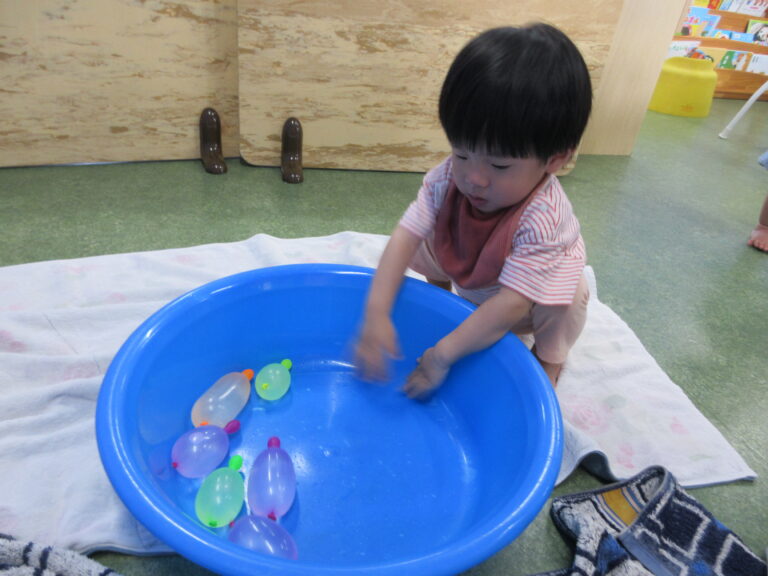 これなーに？(０歳児)