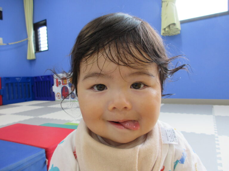 はじめまして🌷(０歳児)