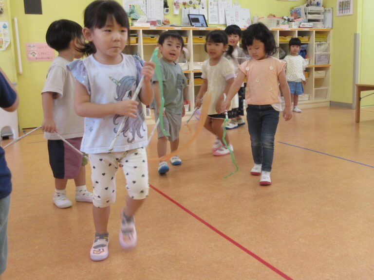 バレリーナごっこ🎵(３歳児)