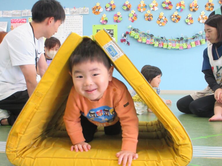 やってみたい✨(１歳児)