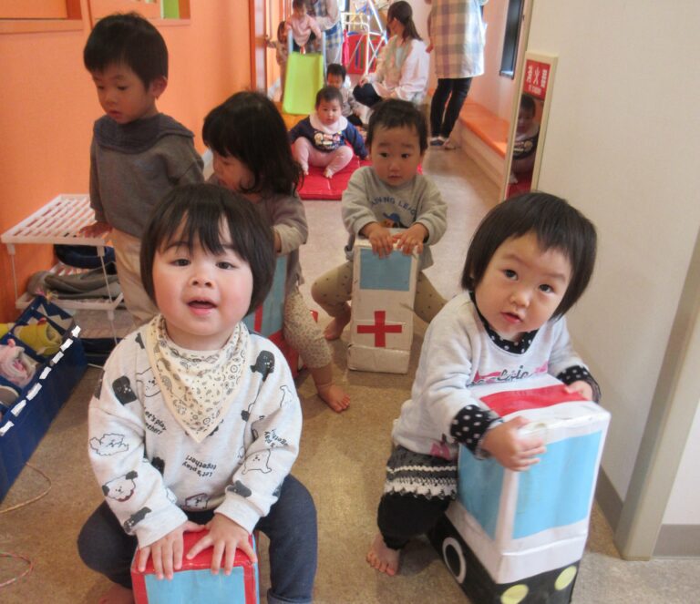 お部屋でもたのしいことたくさん(1歳児)