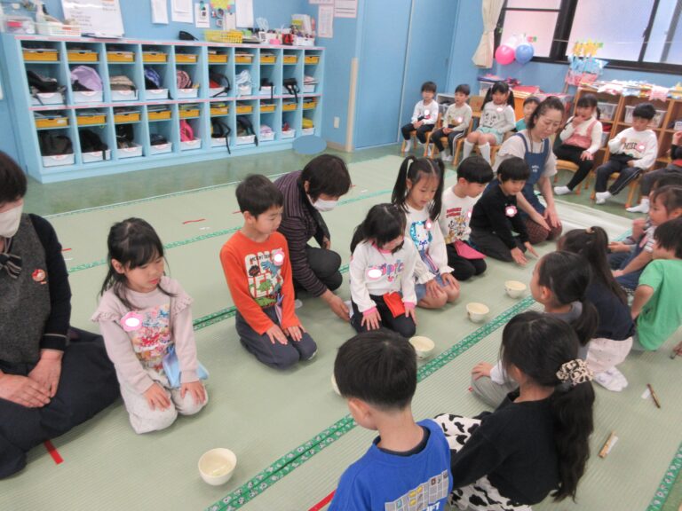 茶道教室が始まりました🍵（５歳児）