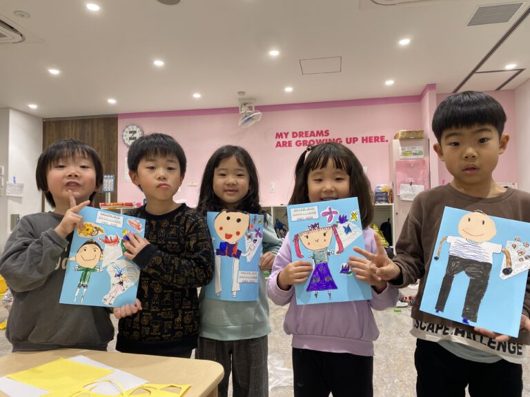 卒園式の招待状作り🌸くじらチーム